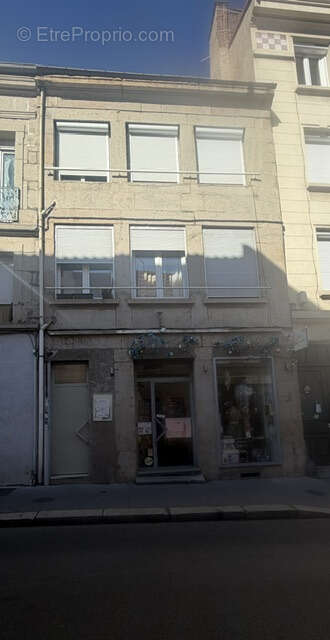 Investissement locatif, petit immeuble quartier Chavanelle. - photo 5