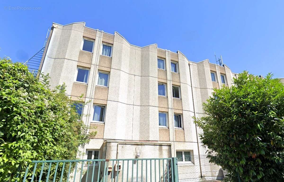 INVESTISSEMENT LOCATIF  Roissy-en-Brie  Résidence Affaires La Malibran  7,05 % de rentabilité - photo 4