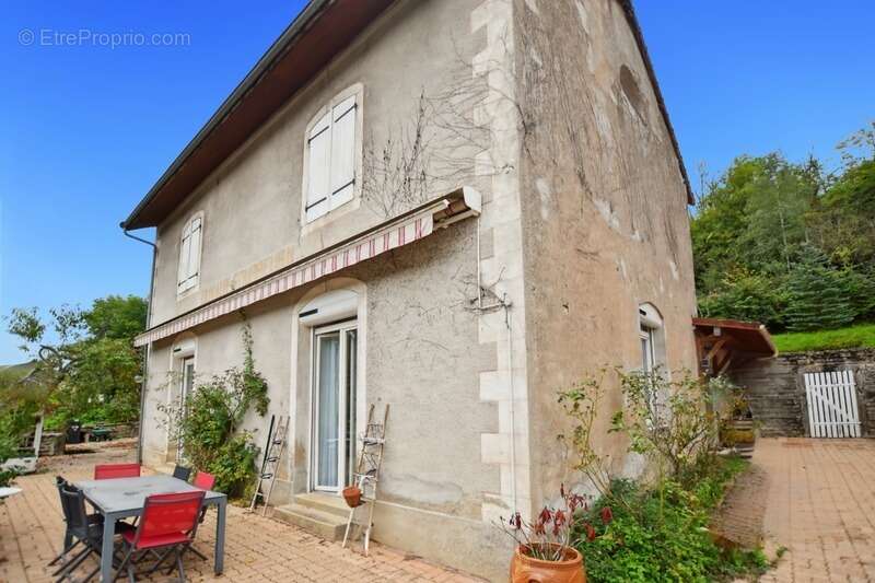 Ensemble de maisons avec 3000 m2 de terrain à Sernin du Plain - photo 25