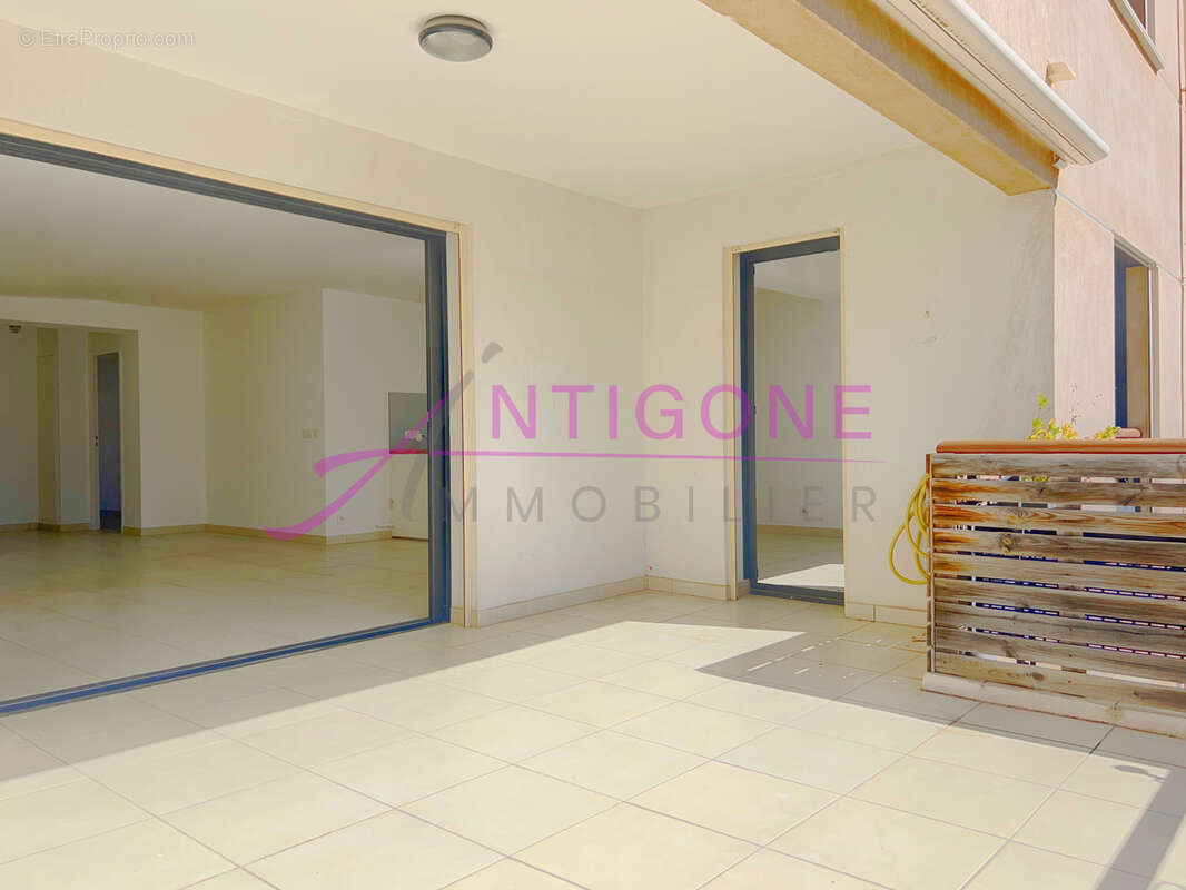 Appartement à SANARY-SUR-MER