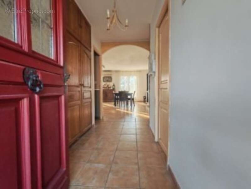 Maison à SAINT-CHRISTOPHE-DE-DOUBLE