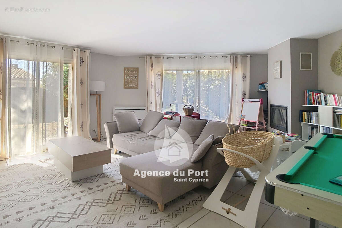Maison à SAINT-CYPRIEN