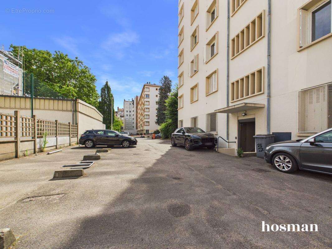 Lyon 6ᵉ – Adresse de Prestige & Potentiel Unique (80 m² + Balcon 10 m² + Parking) Habitation d'exception ou Bureaux de Standing  - photo 9