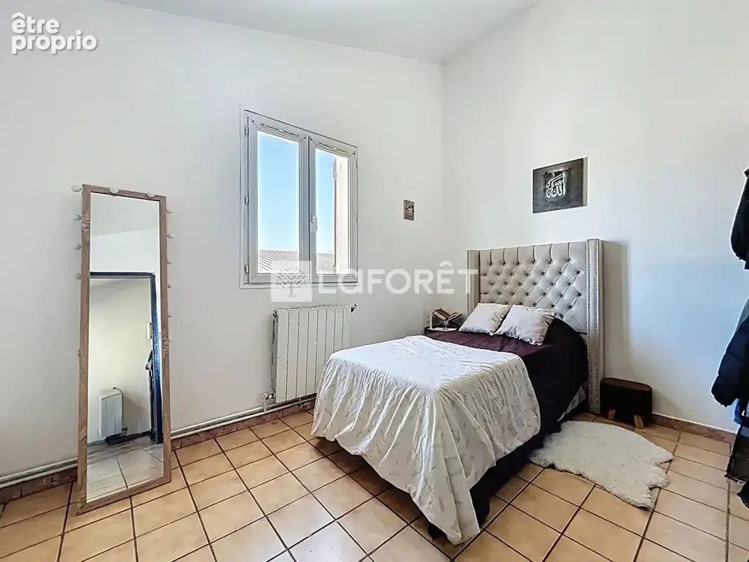 Maison Aubagne 8 pièces de 165m2 - photo 9