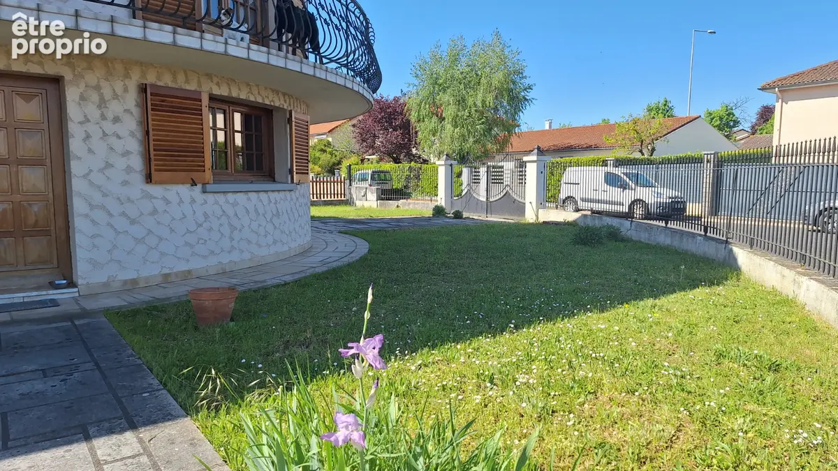 Maison Cournon D Auvergne 6 pièce(s) 146 m2 - photo 3