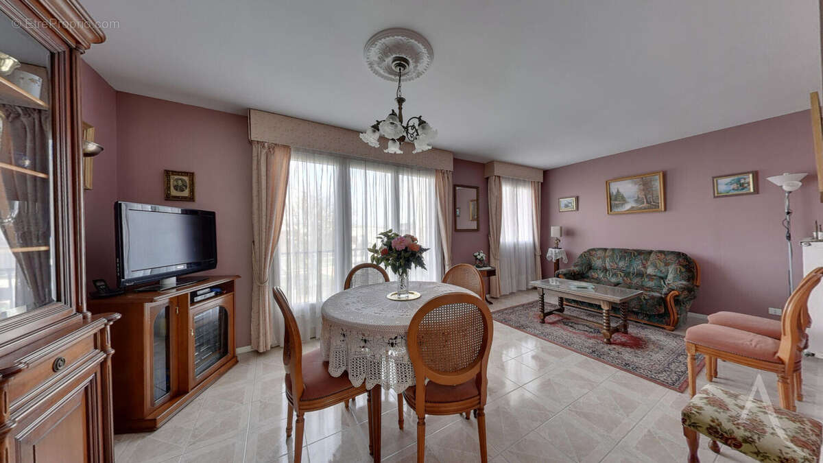 Maison à NOISY-LE-SEC