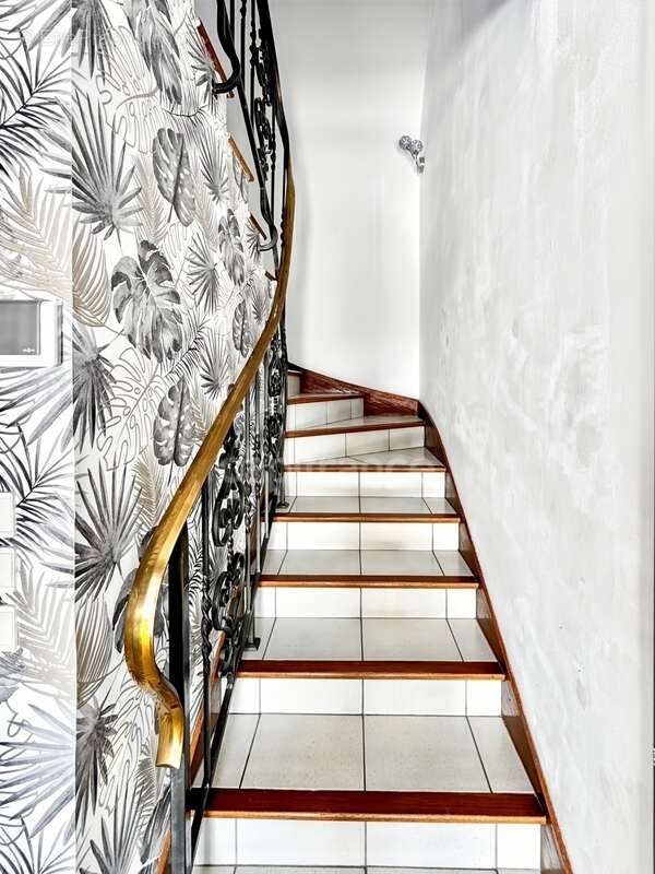 Maison à LE RELECQ-KERHUON