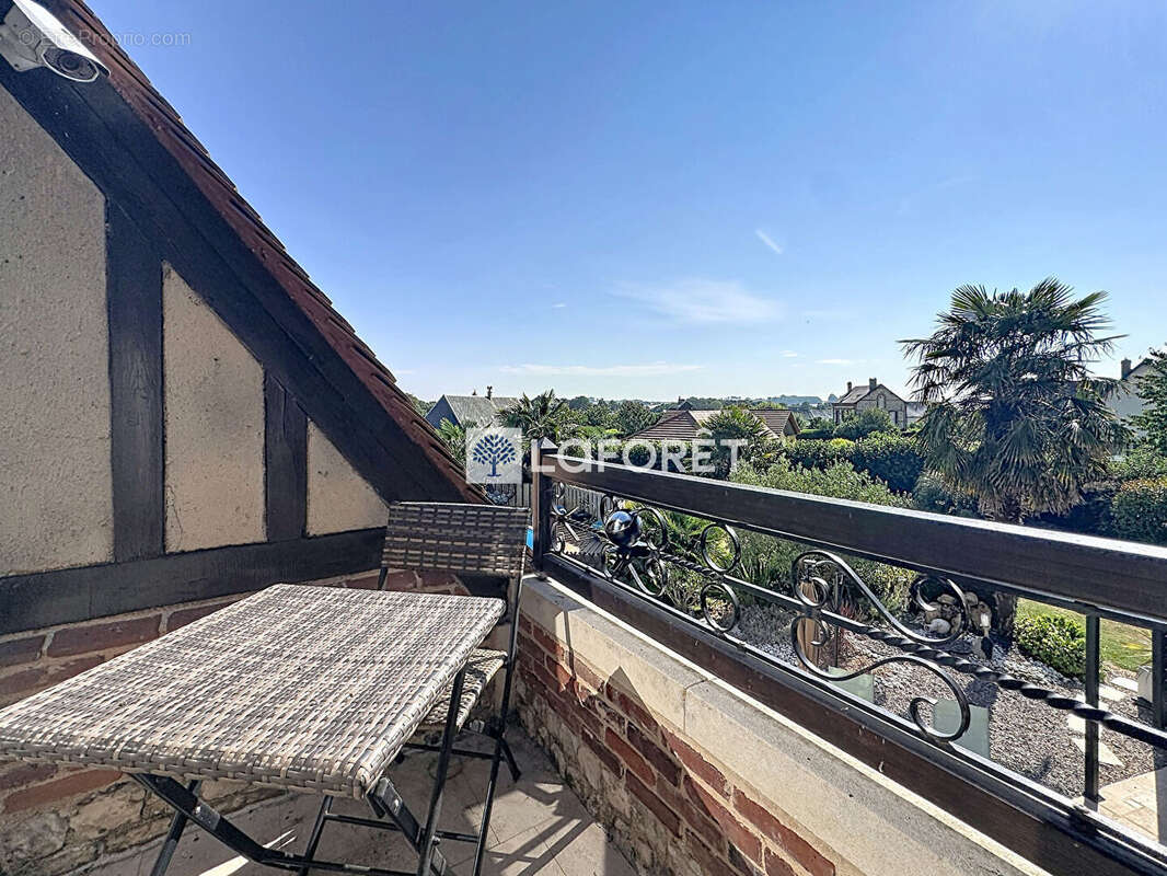 Maison à vendre à Toussaint avec piscine, 4 chambres et grand terrain , proche Fécamp - photo 17