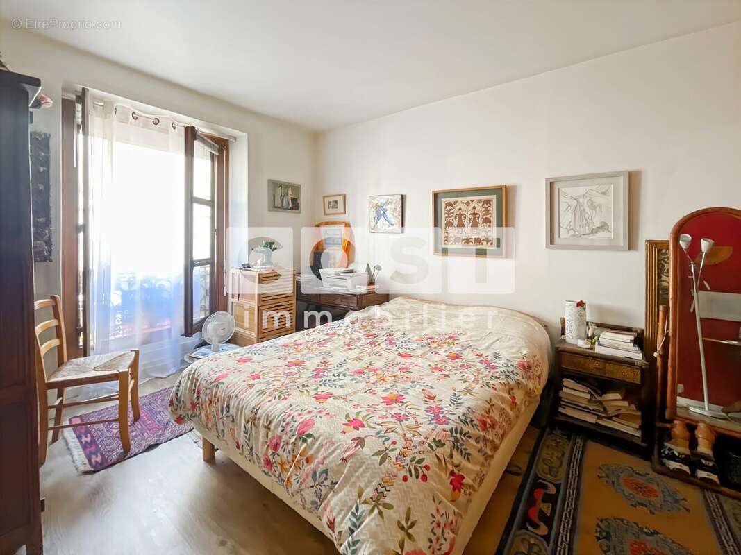 Appartement à PARIS-20E