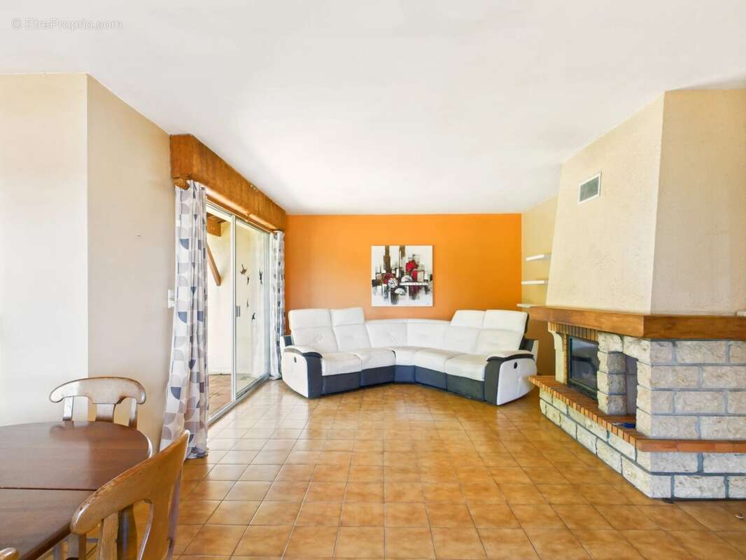 Maison spacieuse avec jardin et garage – en bordure de village - photo 5