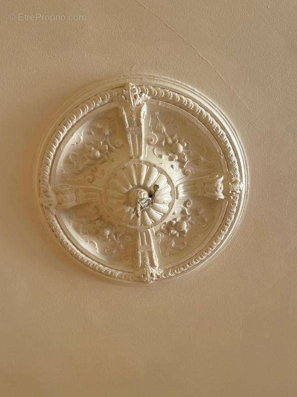 Superbe appartement bourgeois de 130 m² avec balcon - photo 12