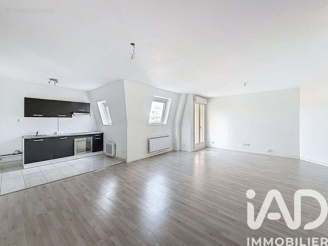Photo 2 - Appartement à MONTLHERY