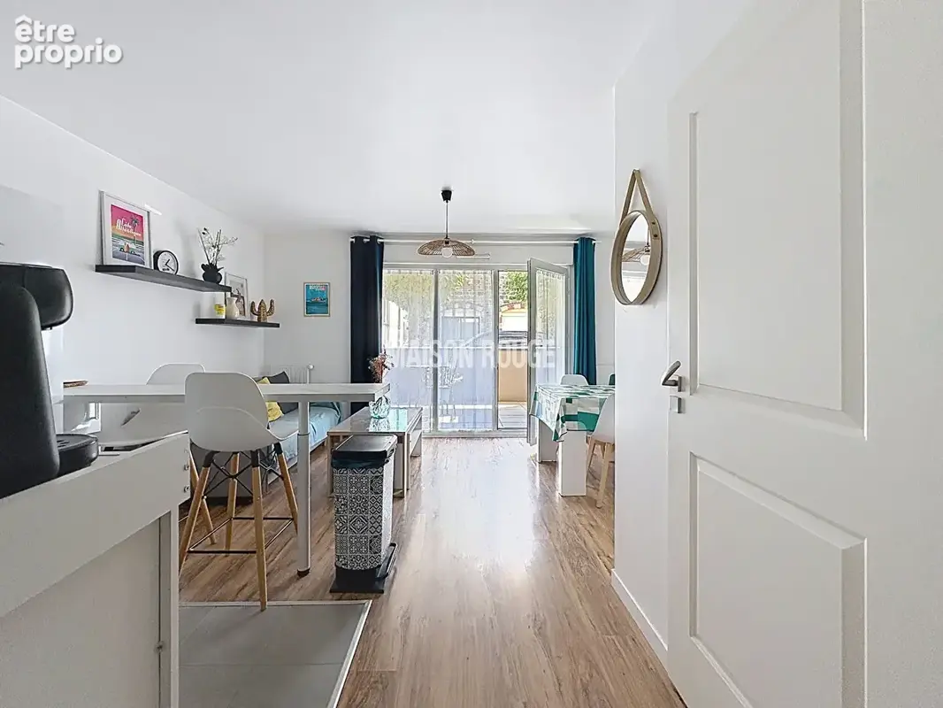 Appartement T2  avec terrasse et parking  à Dinard, proche marché et plages - photo 3