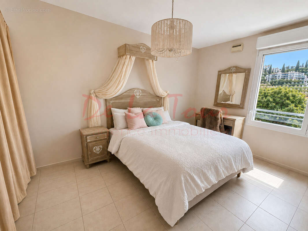 Appartement à MARSEILLE-11E
