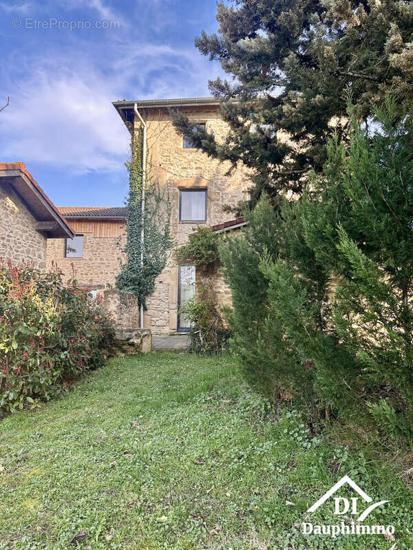 Maison à SAINT-DONAT-SUR-L'HERBASSE