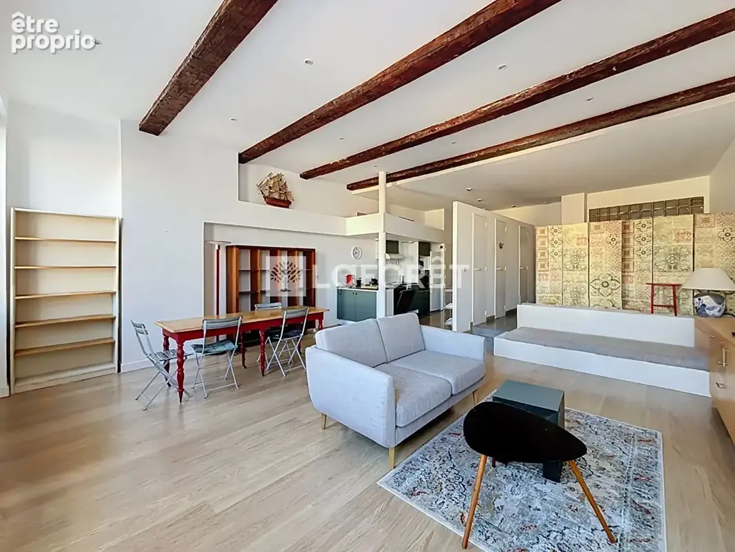 Appartement à MARSEILLE-7E