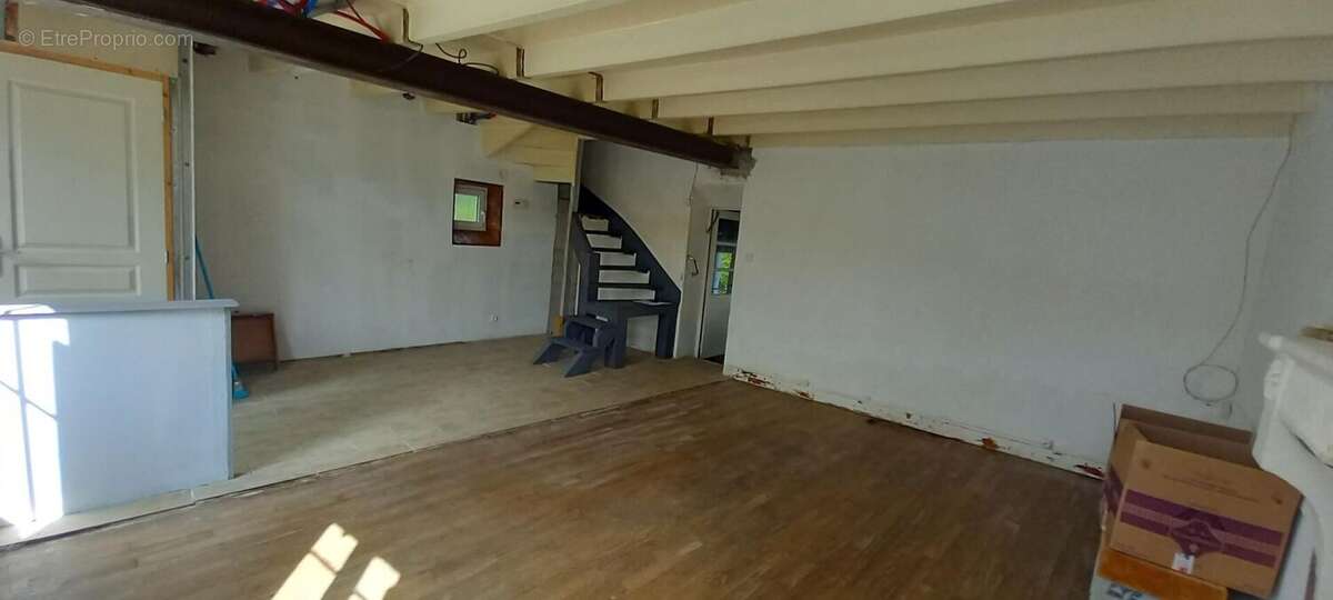Maison 140 m² à Neuvicq-Le-Chateau  - photo 5