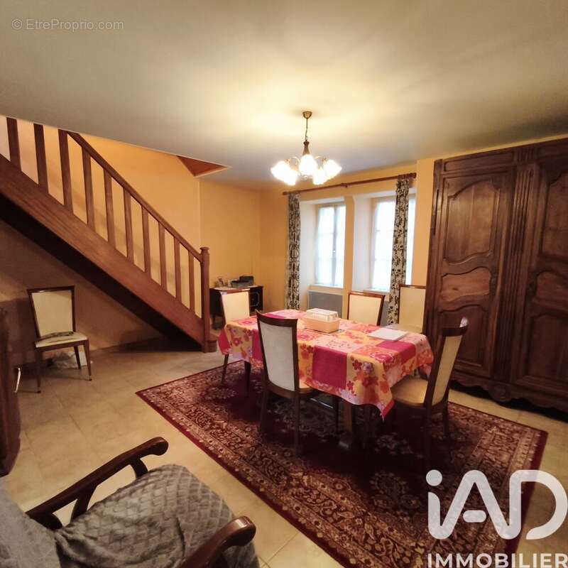 Photo 9 - Maison à SAVIGNY-EN-TERRE-PLAINE