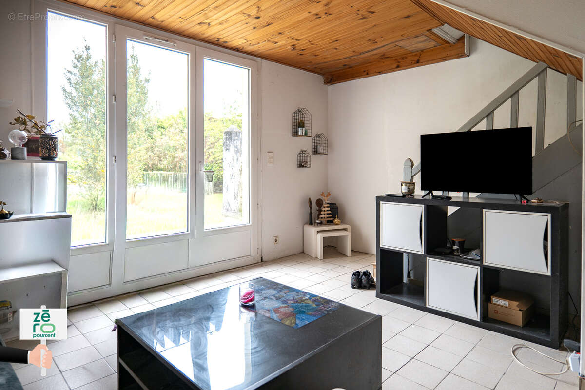 Maison à NESMY