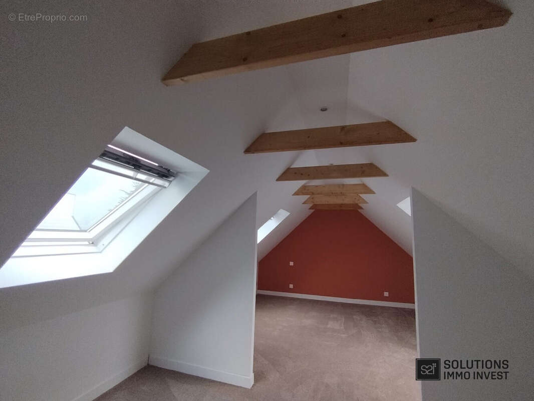 Appartement à PLOUNEVEZ-LOCHRIST