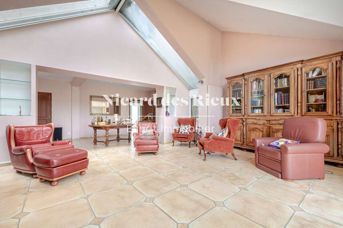 Maison à AIXE-SUR-VIENNE