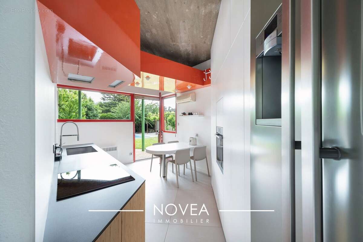 Maison à SAINT-CYR-AU-MONT-D'OR