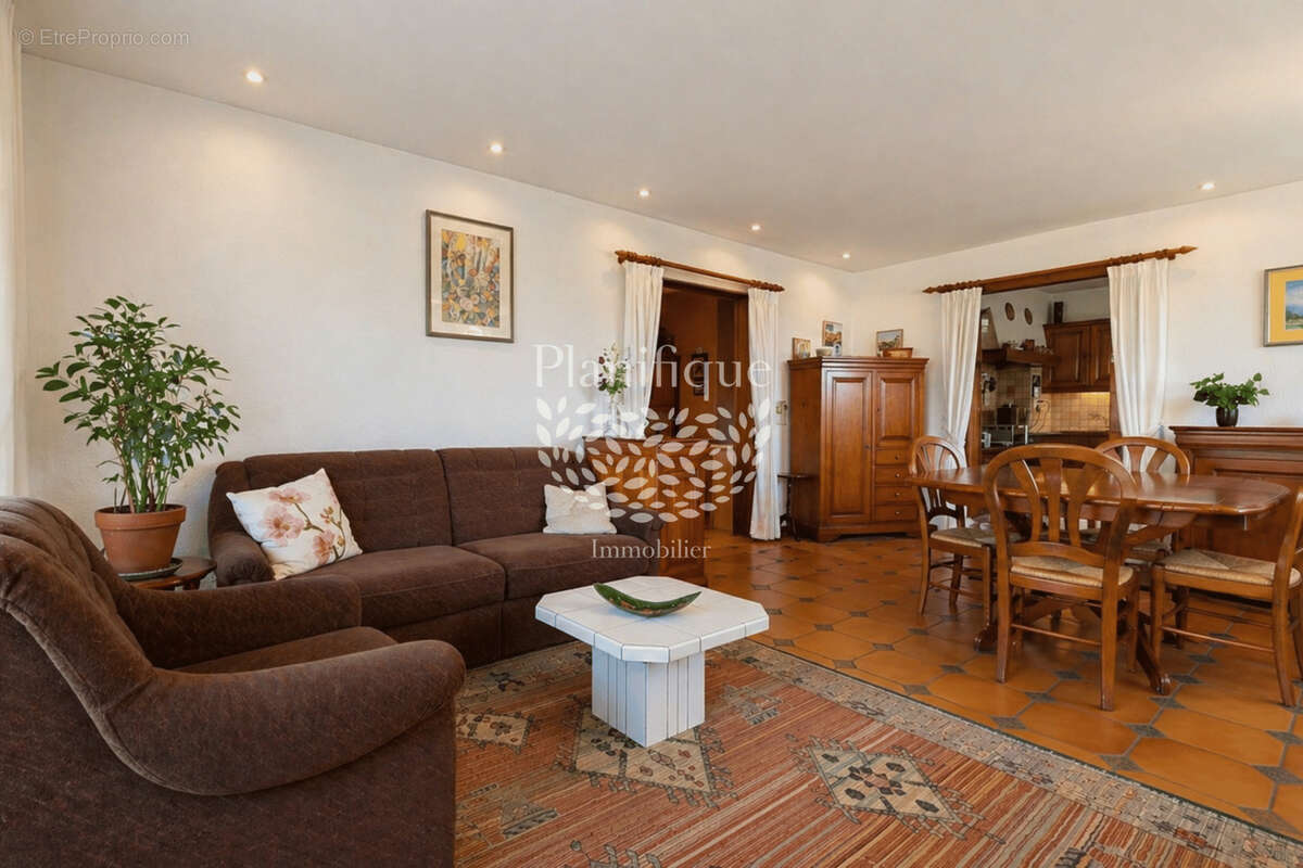 Appartement à SAINT-JULIEN-EN-GENEVOIS