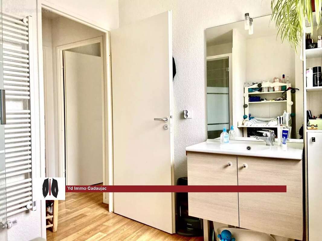 Appartement à VILLENAVE-D&#039;ORNON