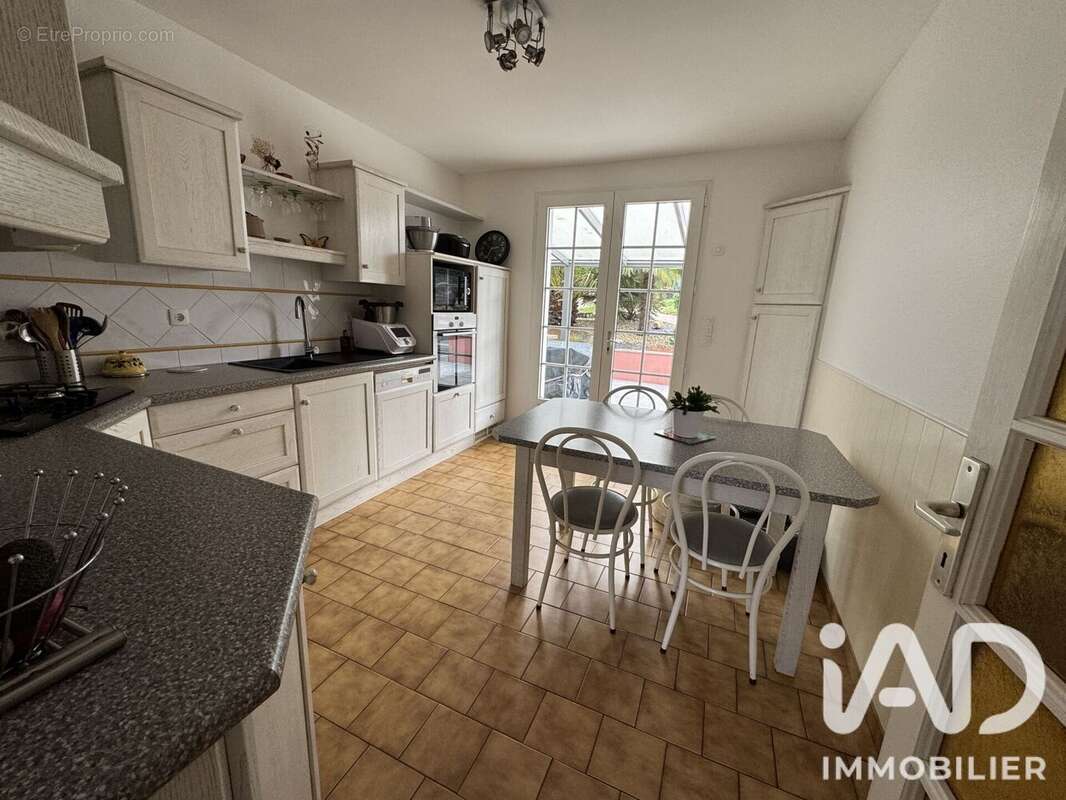 Maison 102 m² à Saint-Jean-De-Boiseau  - photo 5
