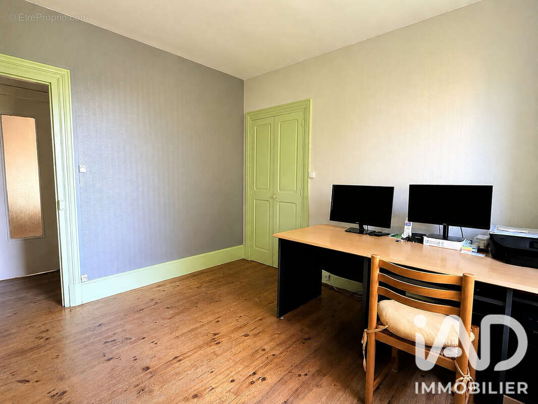 Maison 104 m² à Tassin-La-Demi-Lune  - photo 8