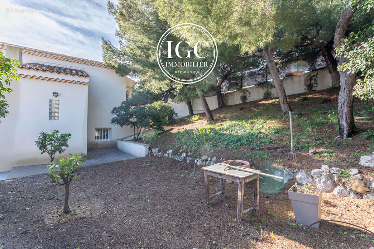 Maison à CARRY-LE-ROUET