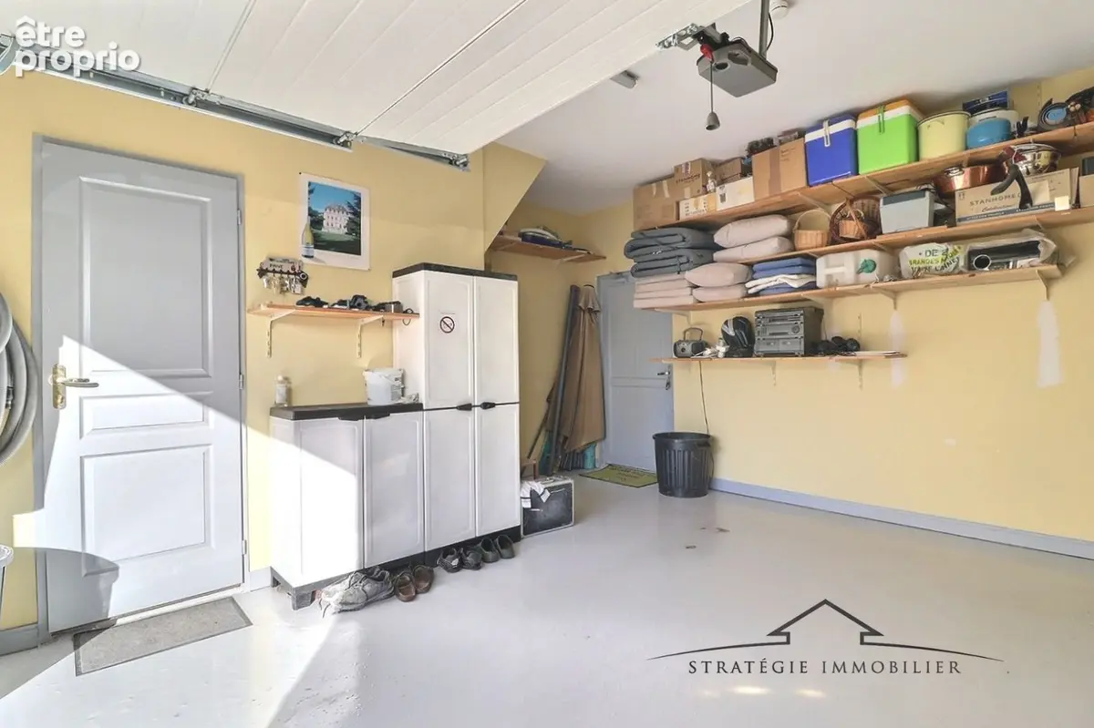 Buxy - Maison familiale avec piscine, 4 chambres et double garage - photo 11