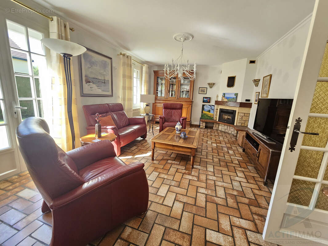 Maison à SAINT-GEORGES-DES-GROSEILLERS