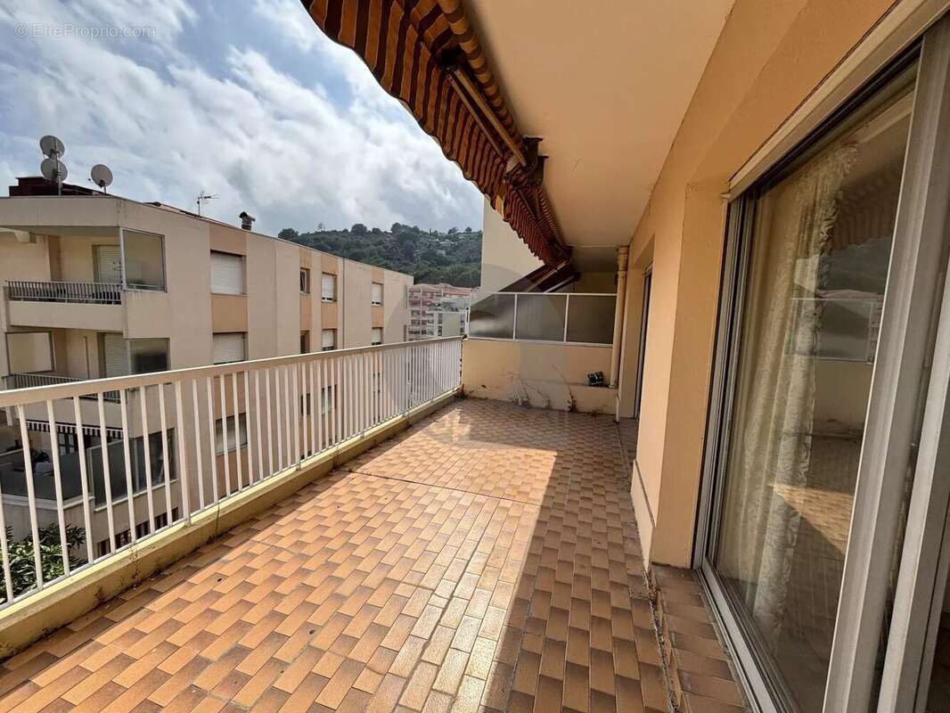 Beau 3 pièces avec grande terrasse - photo 15