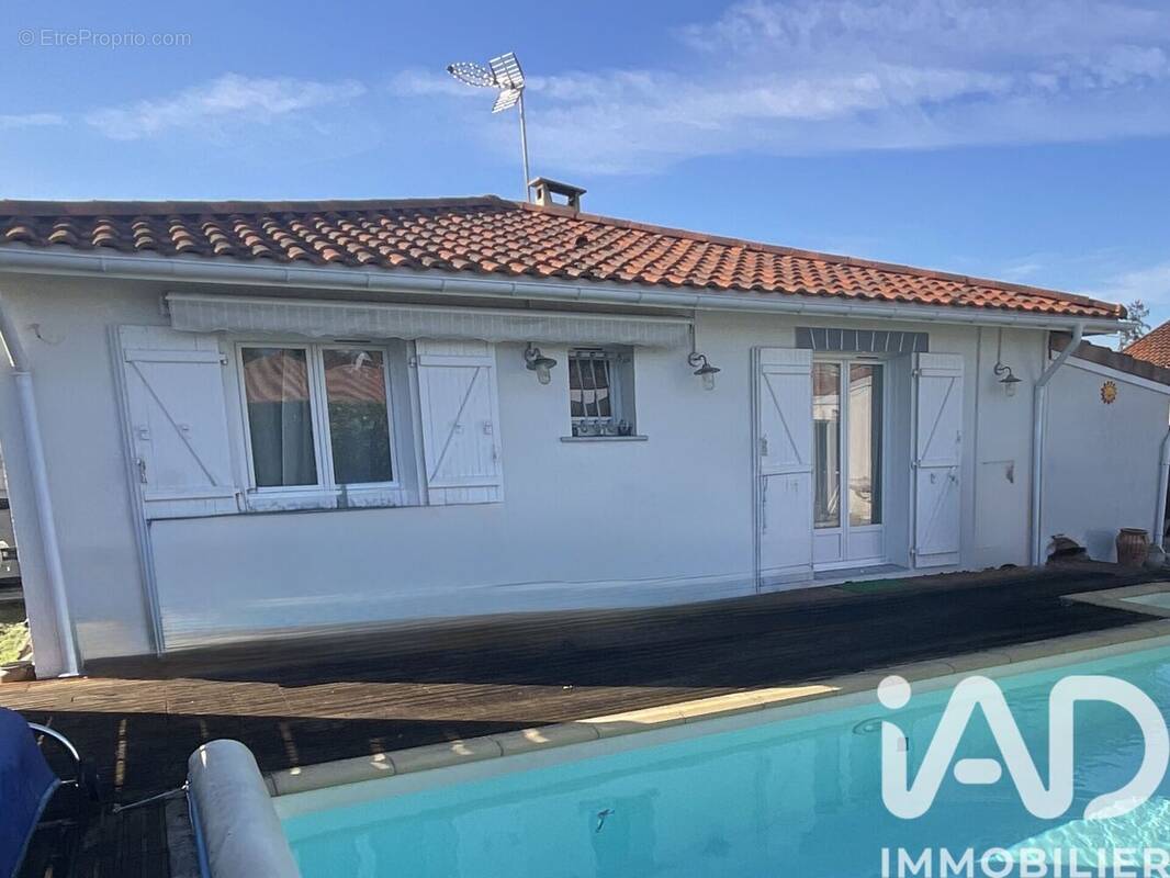 Photo 1 - Maison à PAREMPUYRE