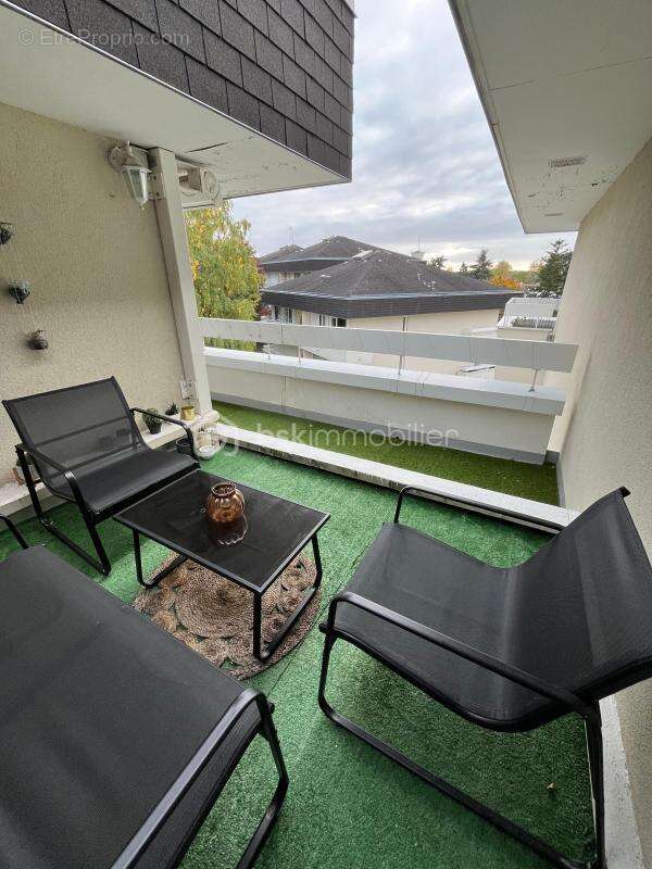 Appartement à LES ESSARTS-LE-ROI
