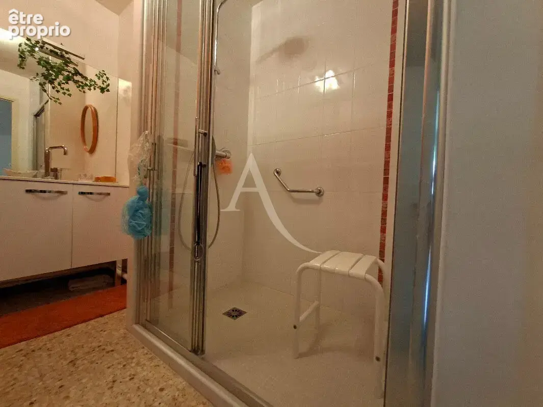 BEDARIEUX appartement de 77 m² en résidence sécurisée - photo 5