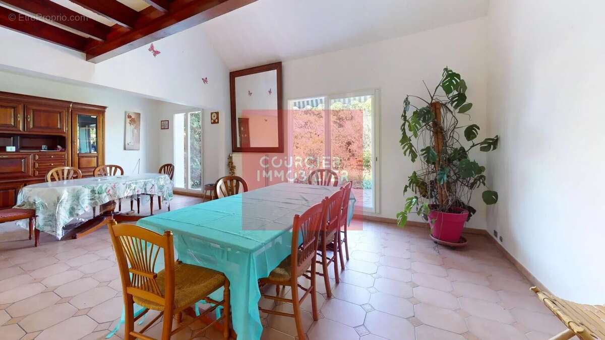 Maison à COIGNIERES
