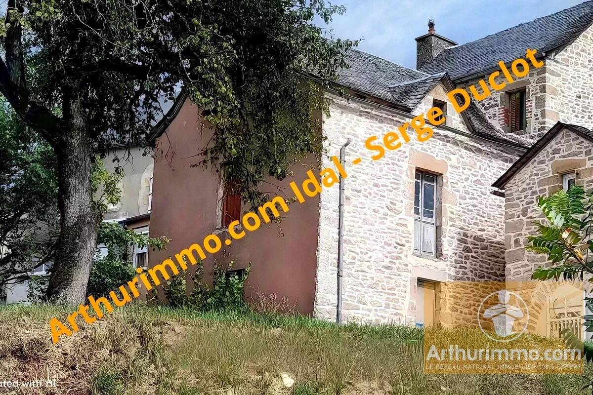 Maison à SAINT-MARTIN-DE-LENNE