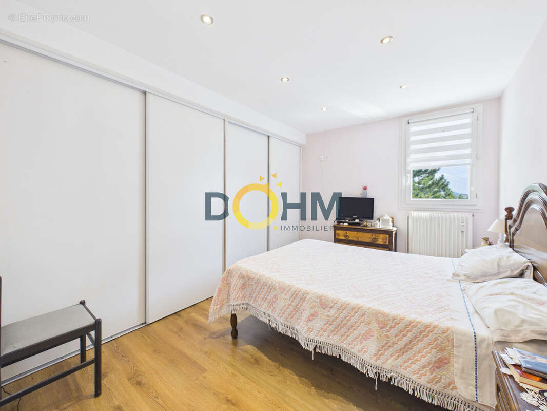 Appartement à ANDREZIEUX-BOUTHEON