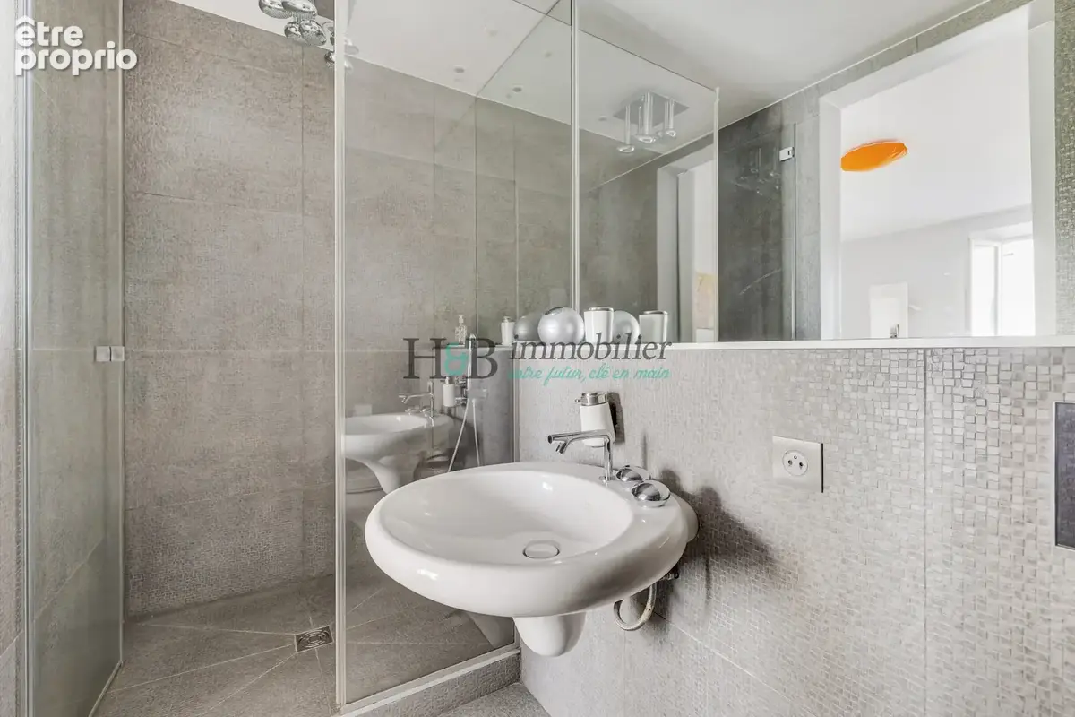 Appartement à double usage habitation & commercial - photo 18