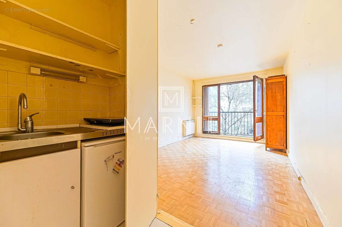 Appartement à PARIS-15E