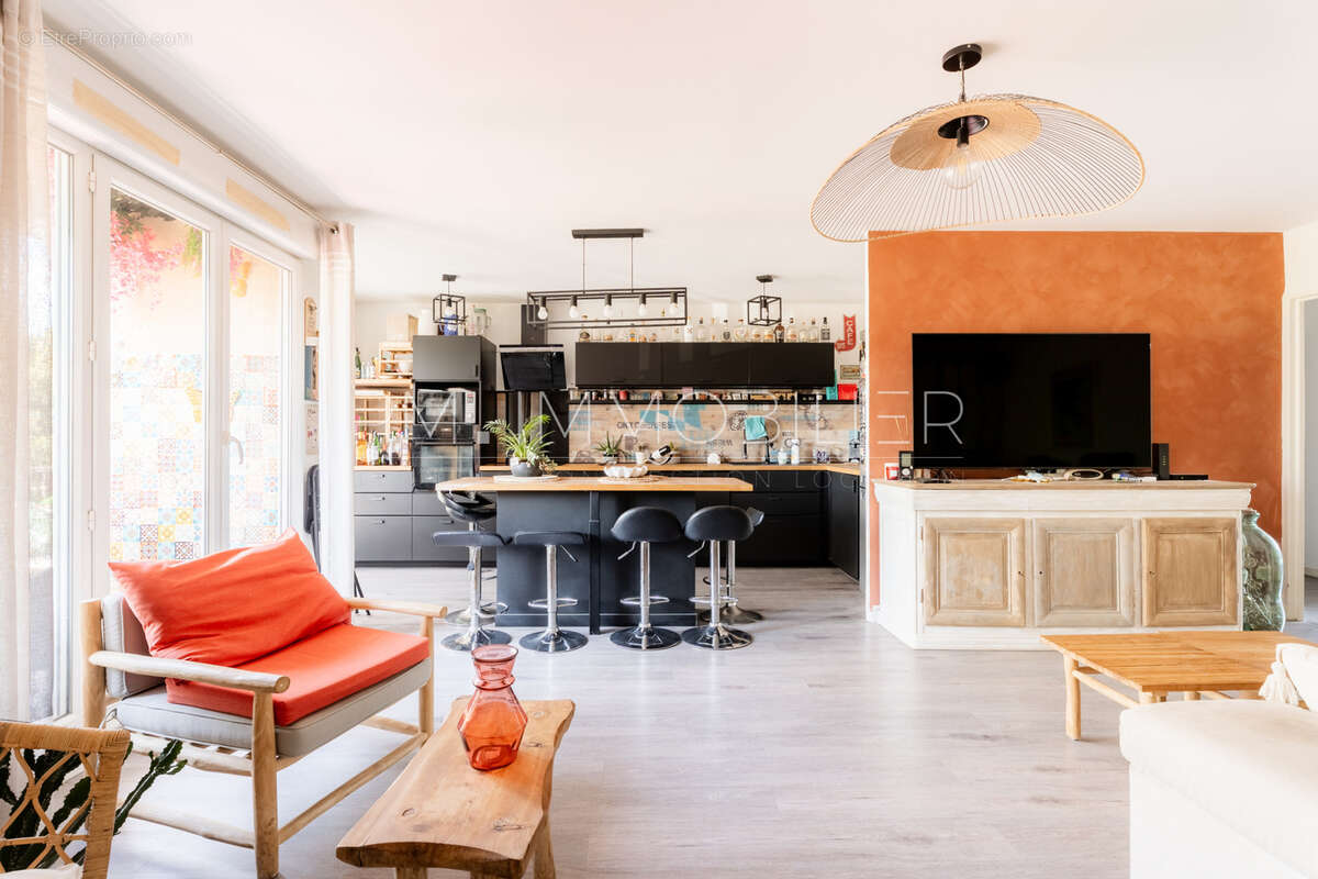 Appartement à MARSEILLE-11E