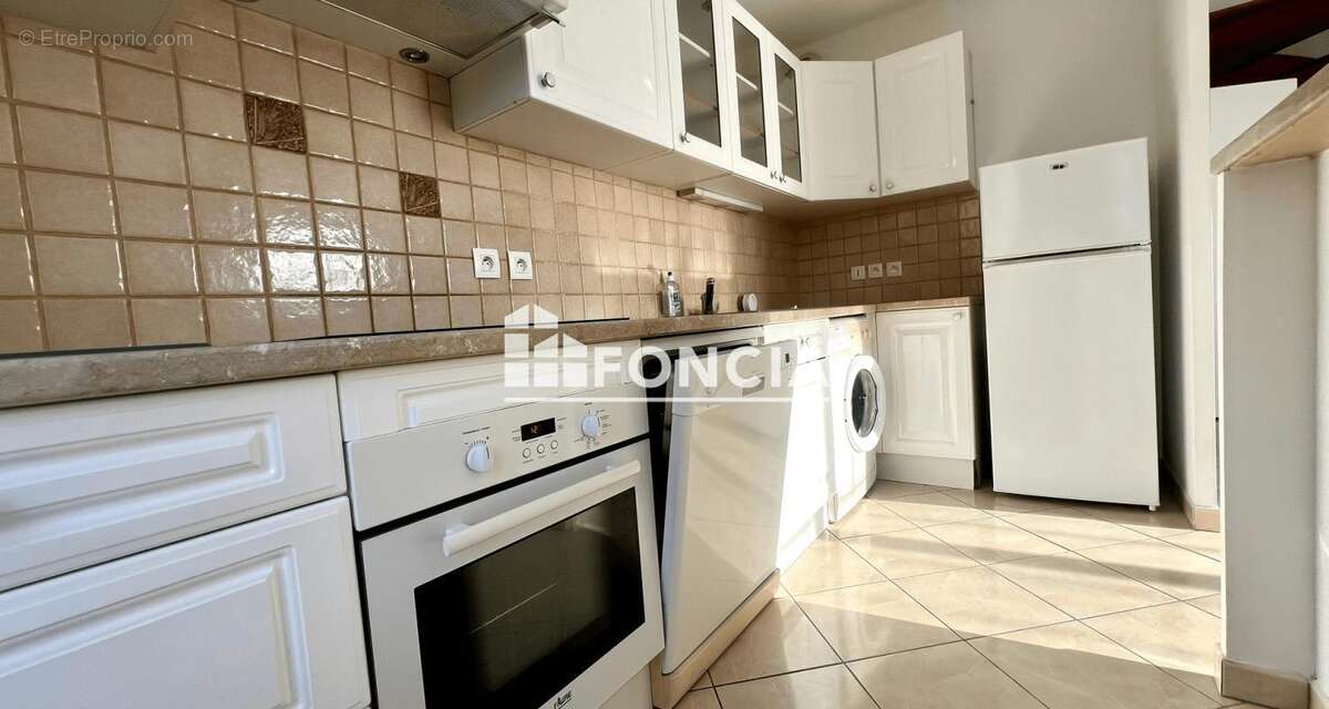 Appartement à MAGNY-LE-HONGRE