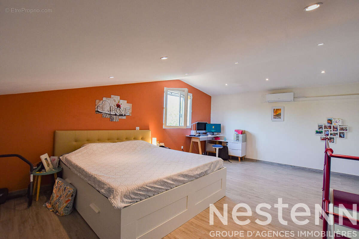 A vendre à LORGUES - Propriété familiale 6 chambres au coeur d'un environnement privilégié avec PISCINE - photo 13
