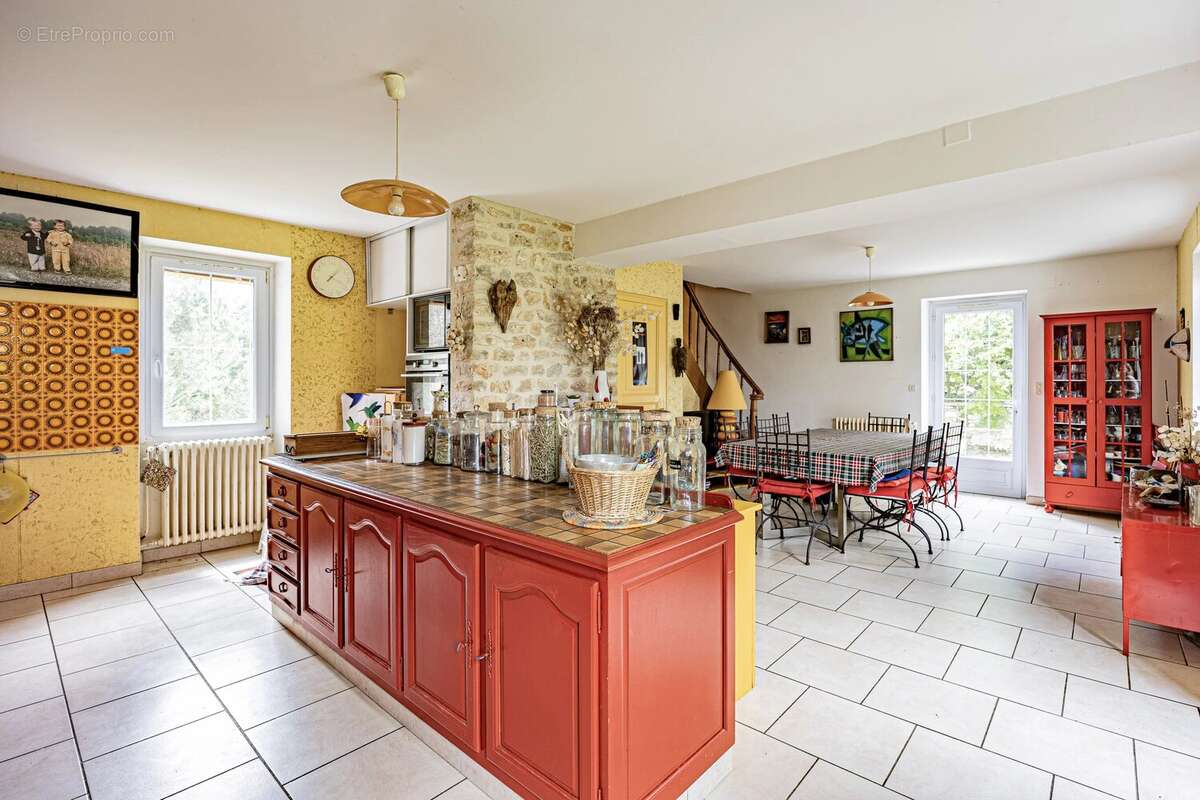 Maison à SAINT-CIRQ-LAPOPIE