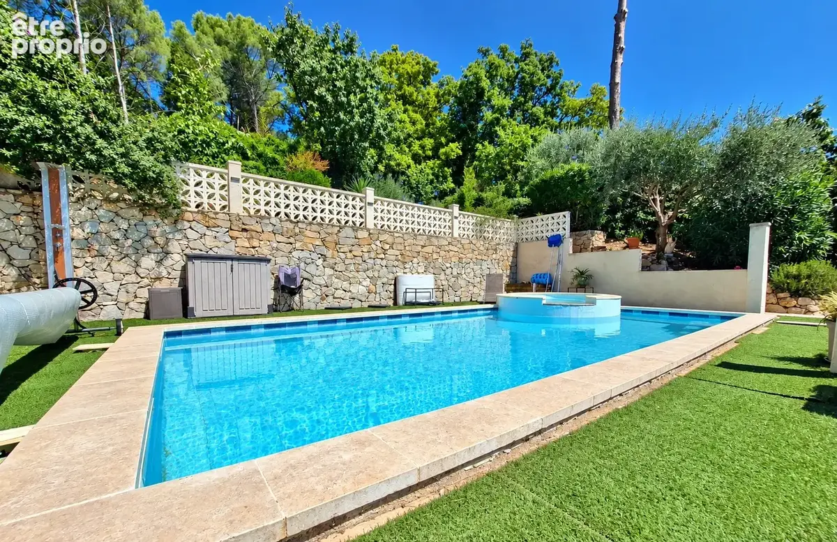 Photo Maison à Tourrettes au prix de 460 000€