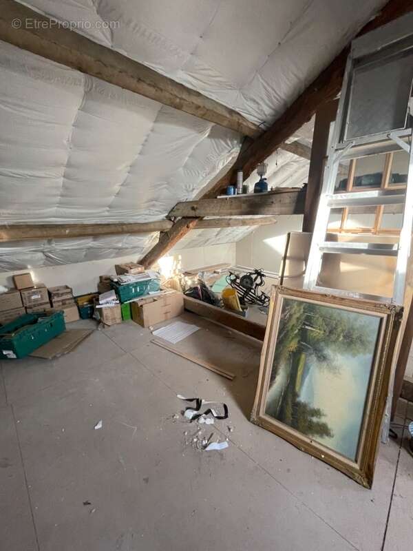 Maison à LA CELLE-DUNOISE