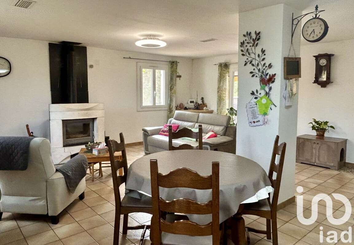 Photo 8 - Maison à TOURVES