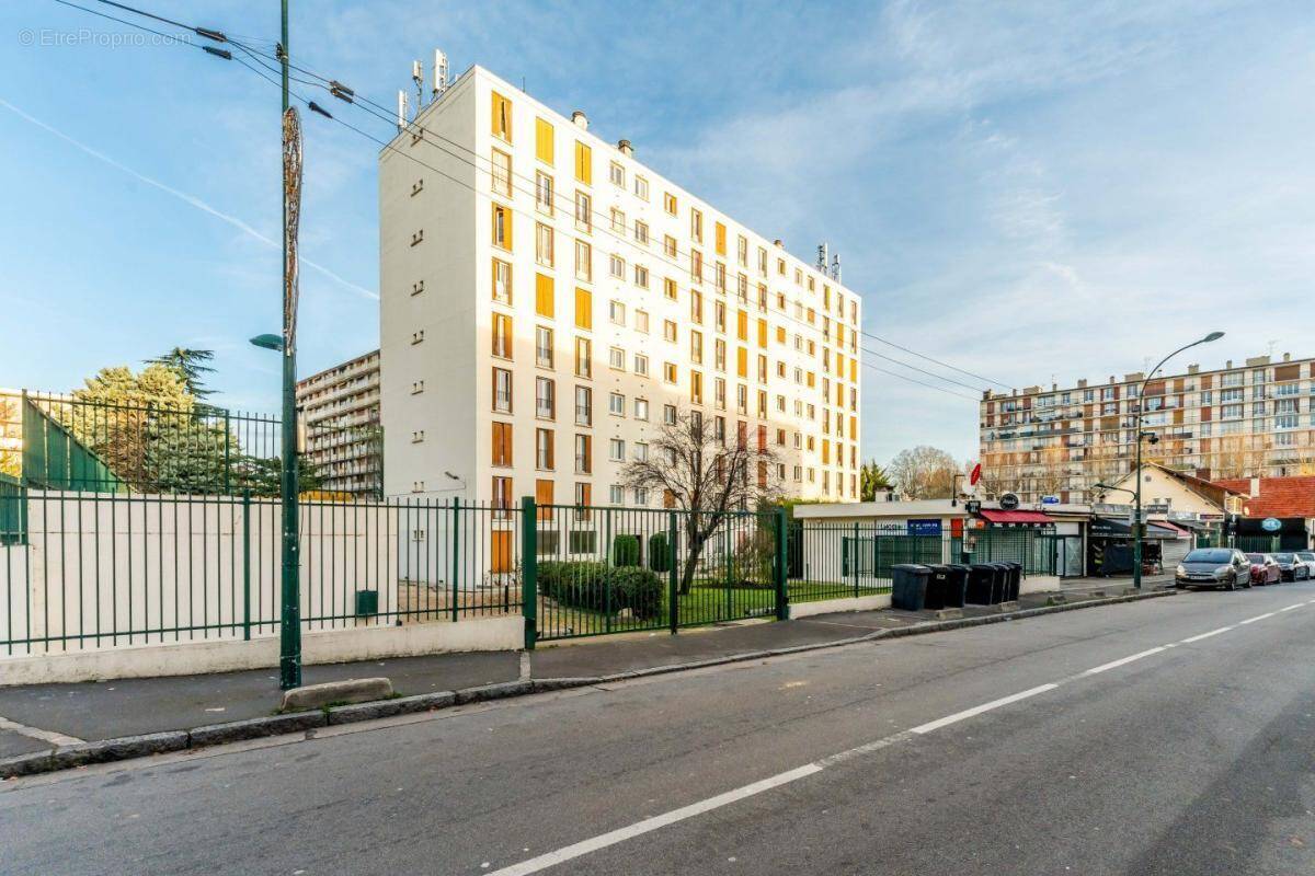 Appartement à EPINAY-SUR-SEINE